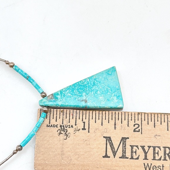 Vintage Triangular Turquoise and White Fossil Coral on Heishi Chain, Zuni (?) - Picture 8 of 9